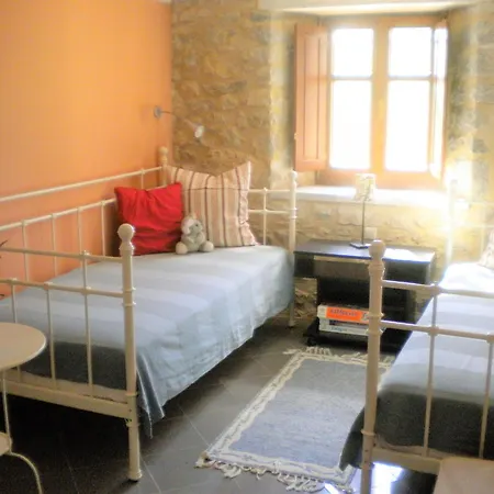 Steinhaus In Leonido Mit Parkplatz Holiday home *