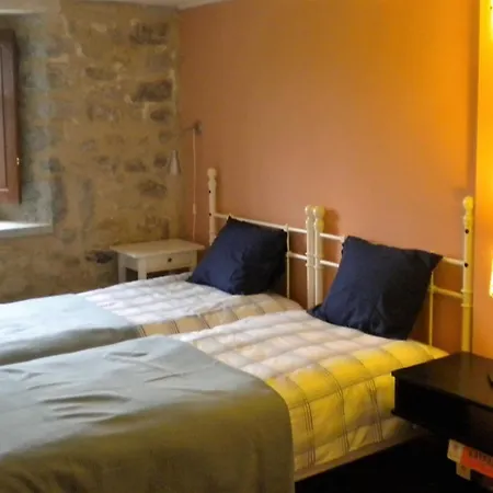 Holiday home Steinhaus In Leonido Mit Parkplatz